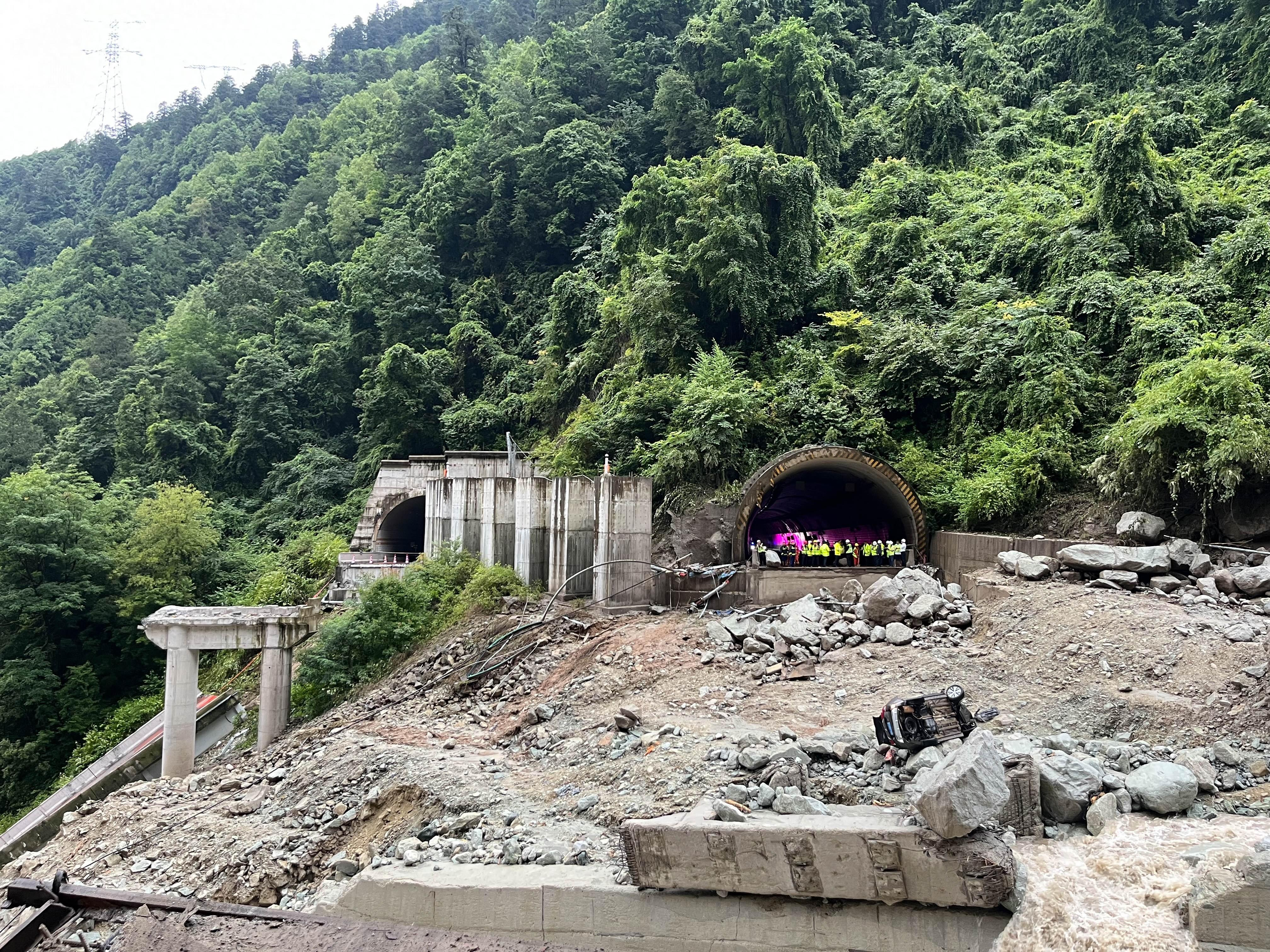 8·3四川甘孜州康定山洪泥石流