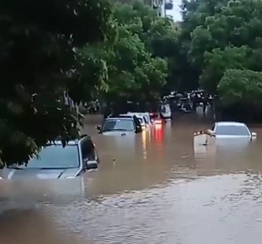 重庆市垫江县暴雨